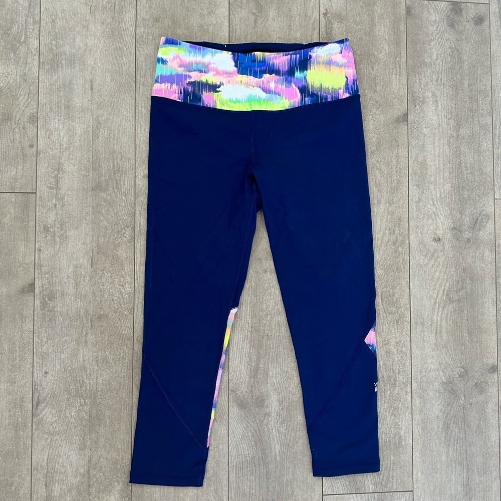 Victoria’s Secret Women’s Active pant cropped Leggings unique colors